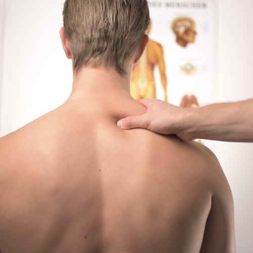 neck and shoulder treatment at physical therapist